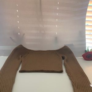 Sweater cold shoulder excellent condition size Large